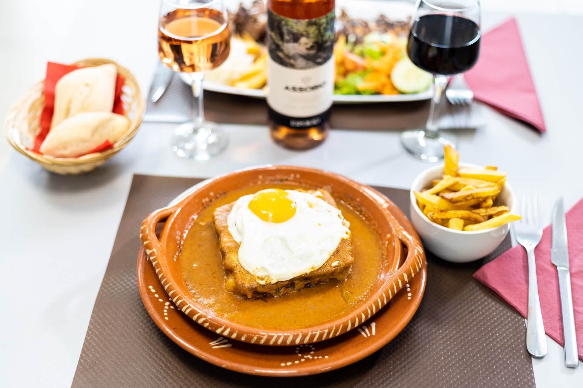 Francesinha chez Delícias de Portugal à Champigny (51)